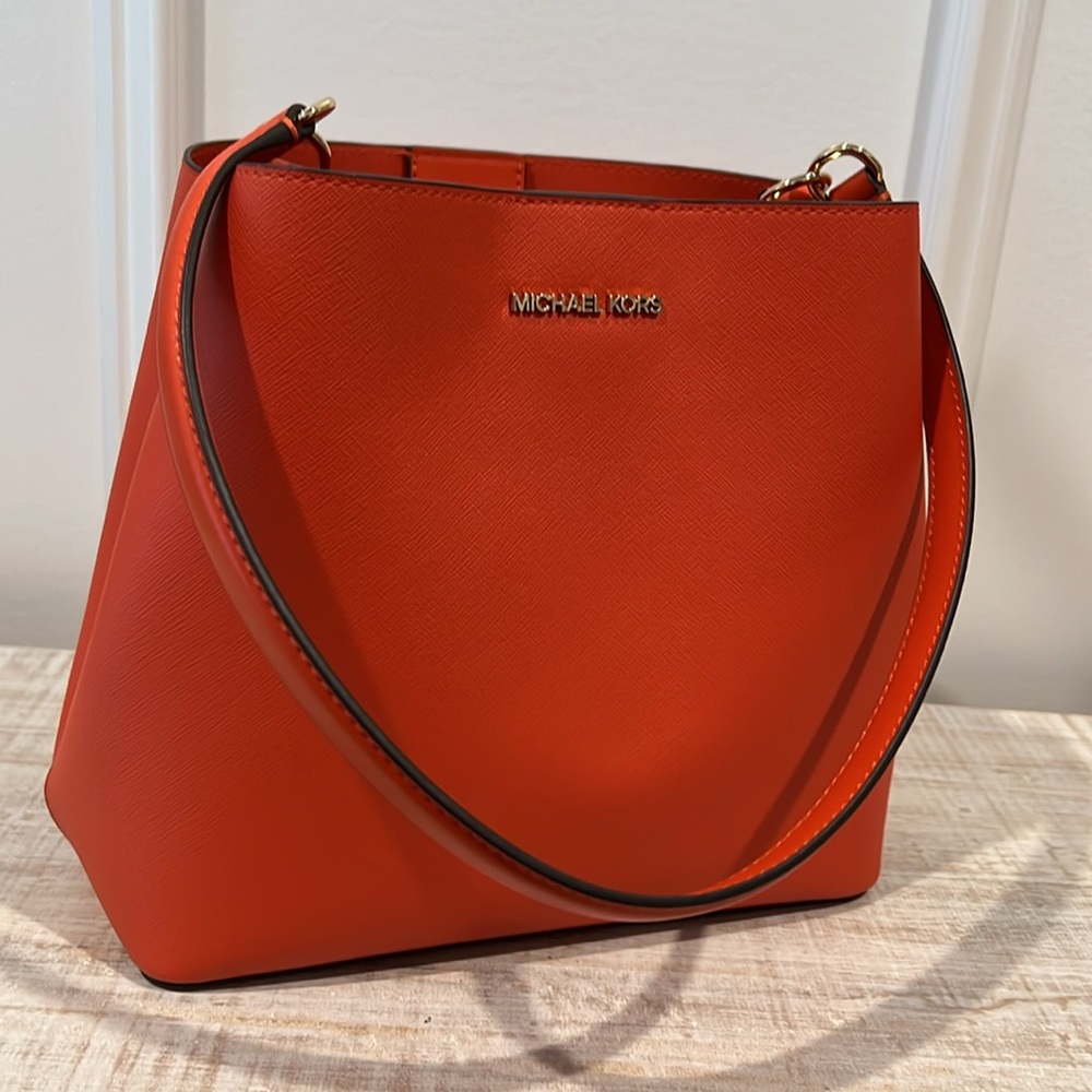 Michael Kors Orange Shoulder Bag with Saffiano Leather NWOT - Picture 13 of 13